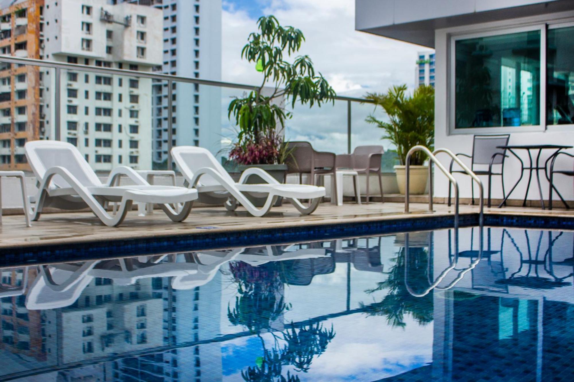 Ramada By Wyndham Panama Via Argentina Hotel Exterior foto